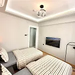 Tomtom House Centre Location *