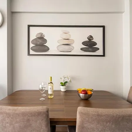 Tomtom House Centre Location *